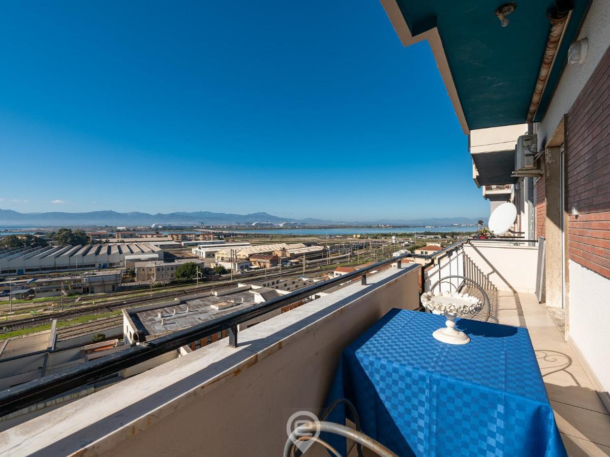 Cityscape Vista Apartment Кальярі Екстер'єр фото
