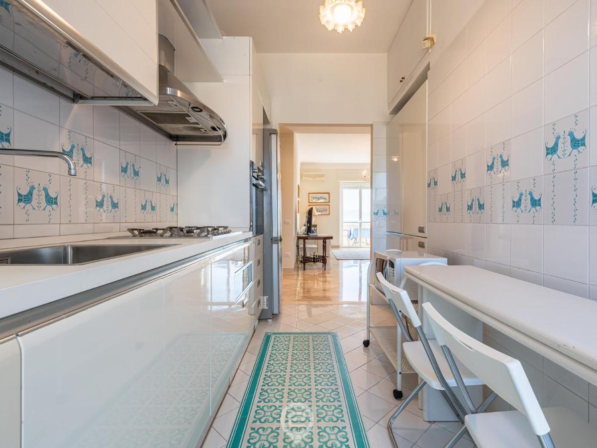 Cityscape Vista Apartment Кальярі Екстер'єр фото