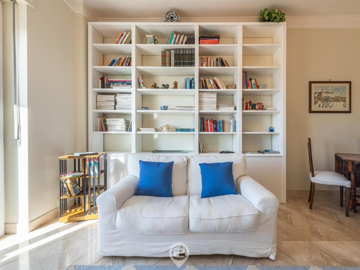 Cityscape Vista Apartment Кальярі Екстер'єр фото